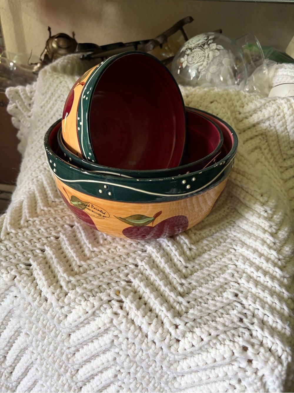 Wall Pottery Apple Hand painted Nesting Bowls - Picture 3 of 7